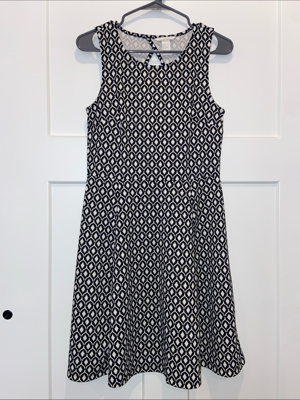 M H&M Black and White Geometric Sleeveless Fit-and-Flare Dress
